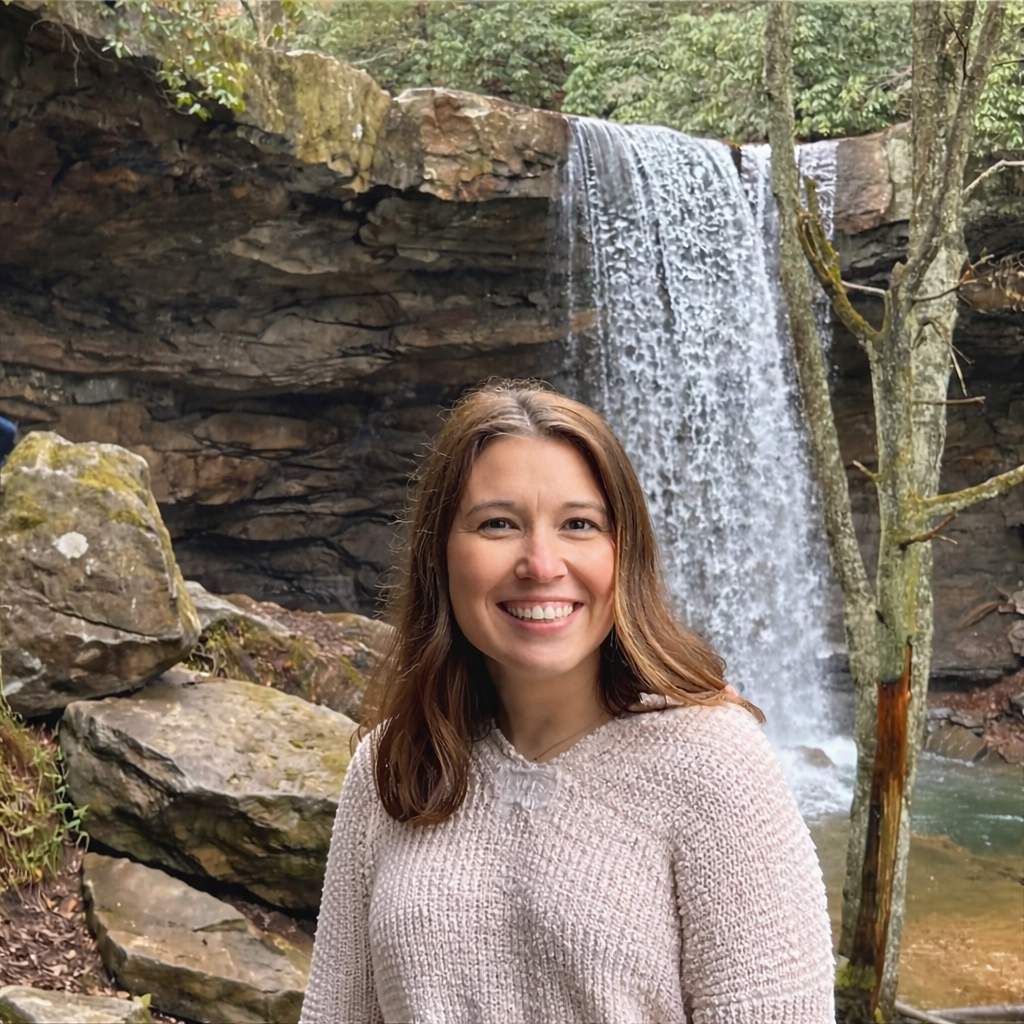 Nicole Campbell headshot